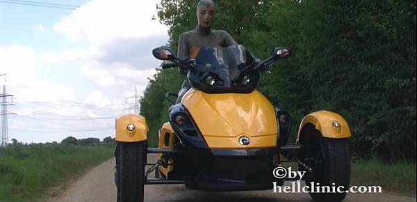  Anal horny trike